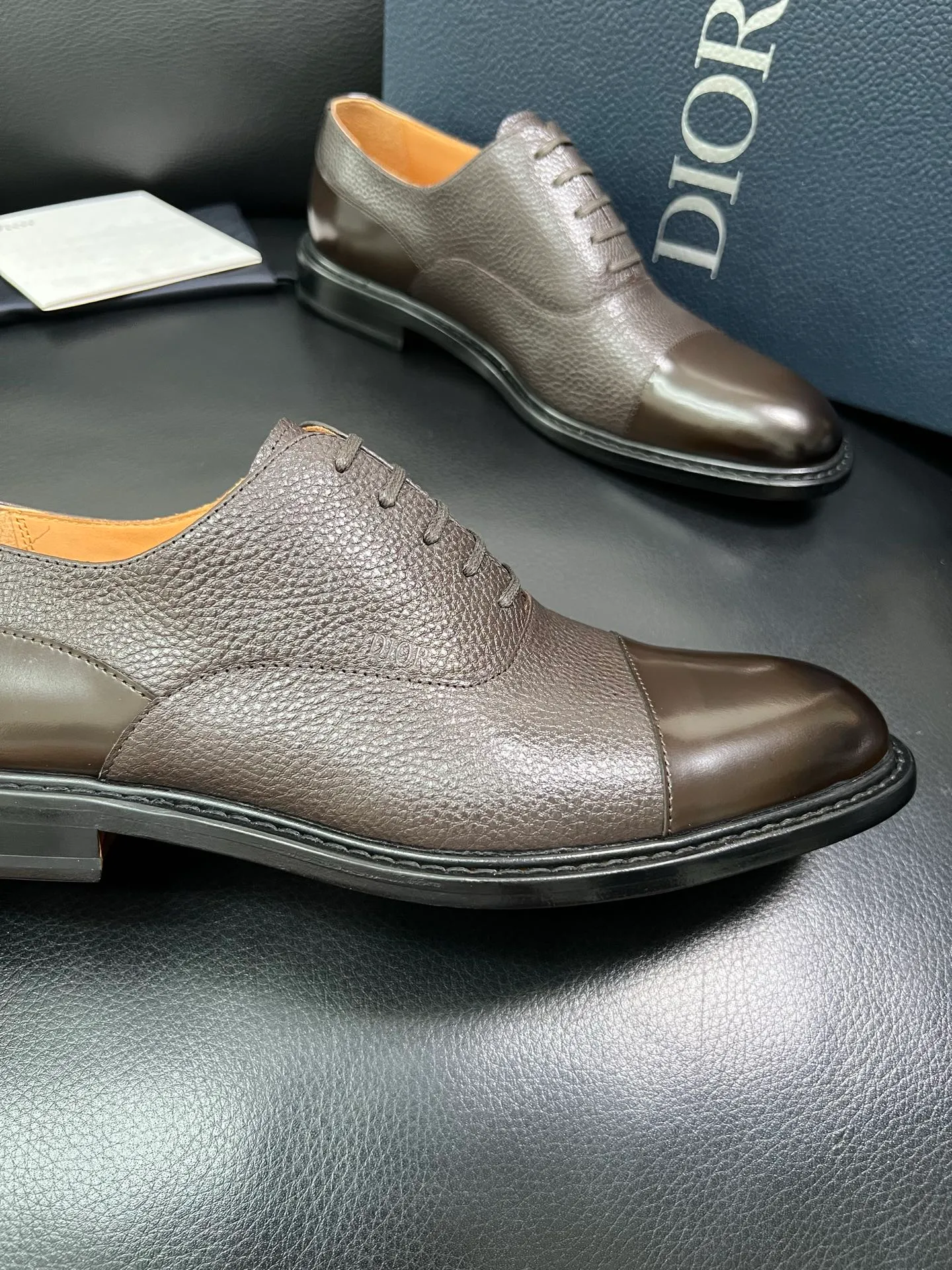 Men's shoes 💰940 Dior top purchasing agent, synchronized with Dior counters, original factory configuration, imported Italian cowhide, fully imported water-dyed cowhide lining, sole: original factory special supply, original sole super comfortable, original factory follow-up order 🔍🔍High quality, welcome to compare, code number 39-44 (can be ordered 38 45 46) 85868